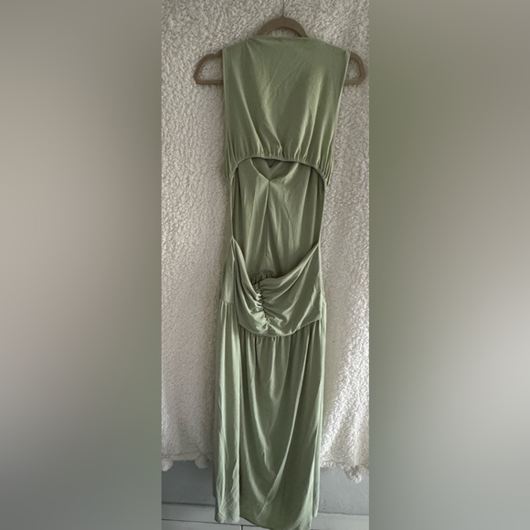 NWT Zara Light Green Ruched V-Neck Long Dress - Picture 6 of 10